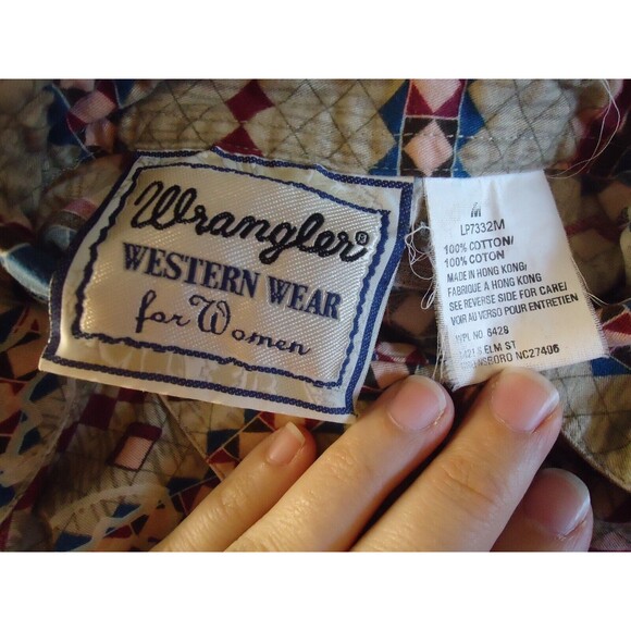 Wrangler Western Wear For Women Multicolored Aztec Print Button Up Shirt Medium - Picture 4 of 8